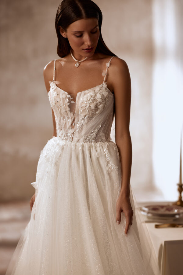 Wedding dress  Frisantina Model W184